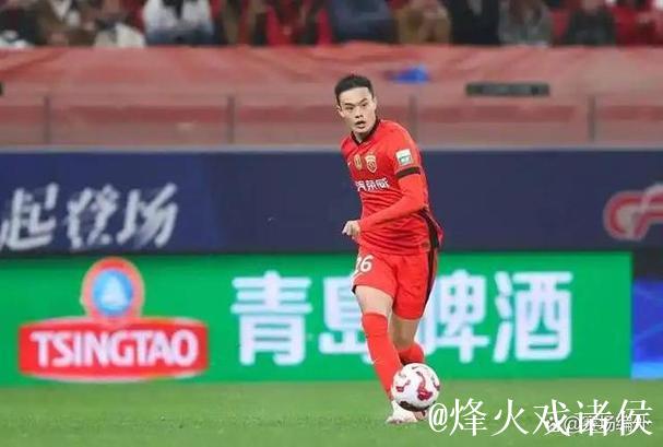 中超-刘若钒双响炮 上海海港主场击败云南玉昆 中超-刘若钒双响炮 上海海港主场击败云南玉昆